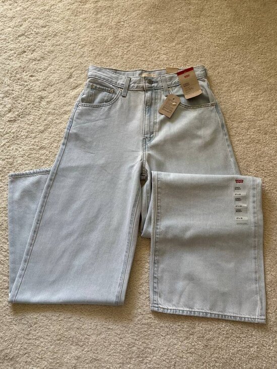 Levi's Denim - NWT Levi's Cinch Baggy High Rise Women's Jeans Size 27/31
